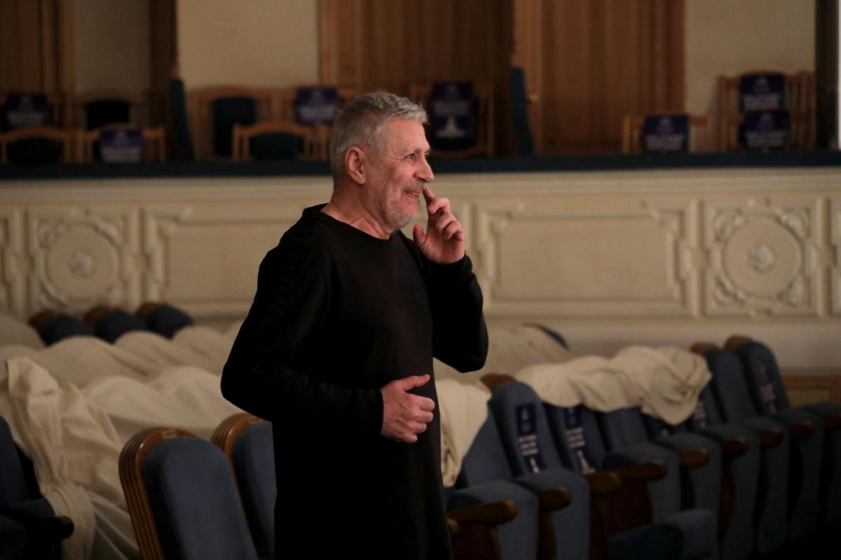 Режиссер Валерий Саркисов