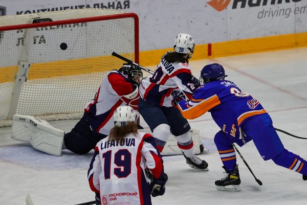 Нижегородский «СКИФ» обыграл хоккеисток красноярской «Бирюсы»