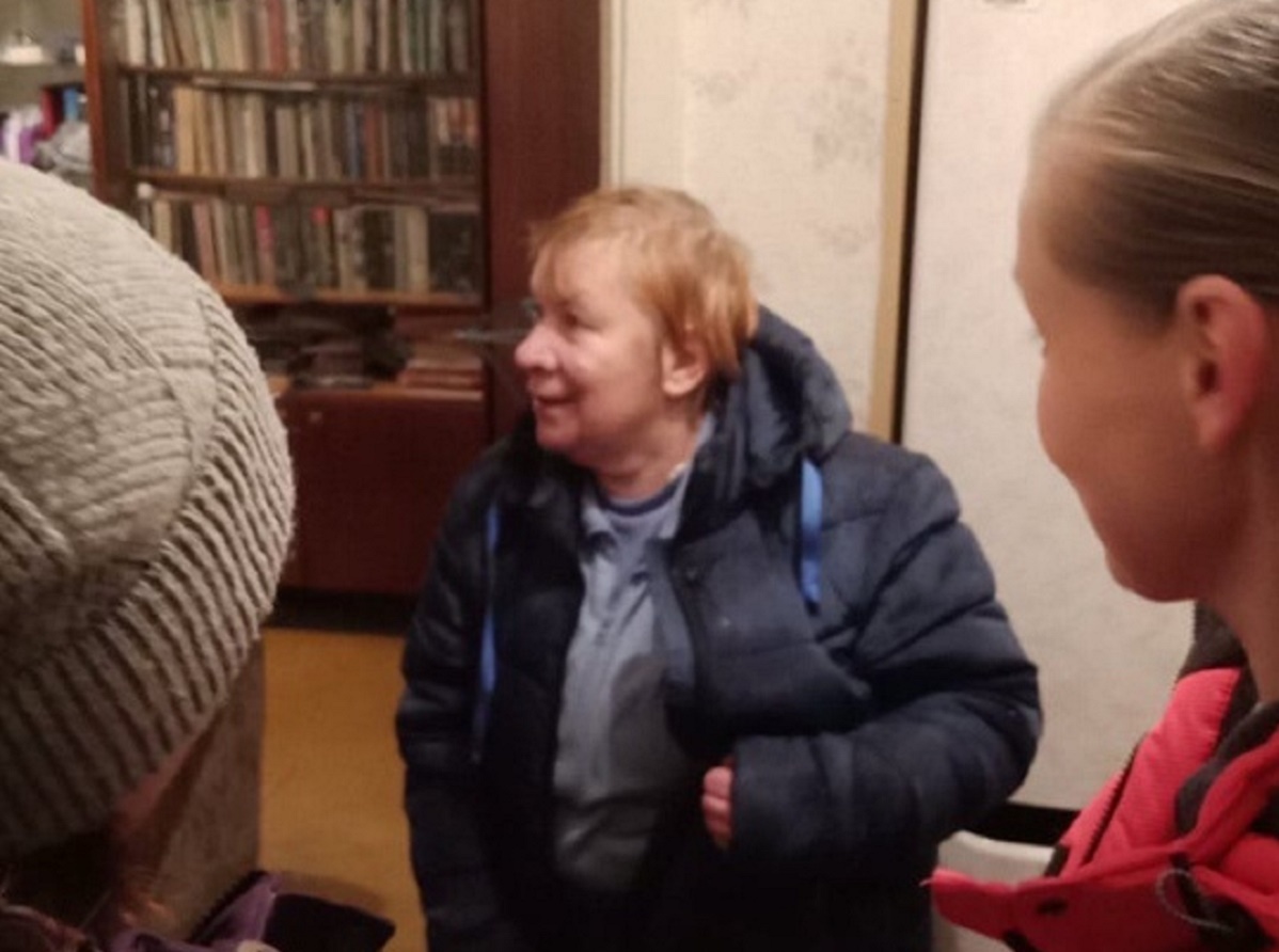 «Бабушка шла по тротуару, не понимая, где она»: волонтёры рассказали о поисках пропавшей в Нижнем Новгороде пенсионерки