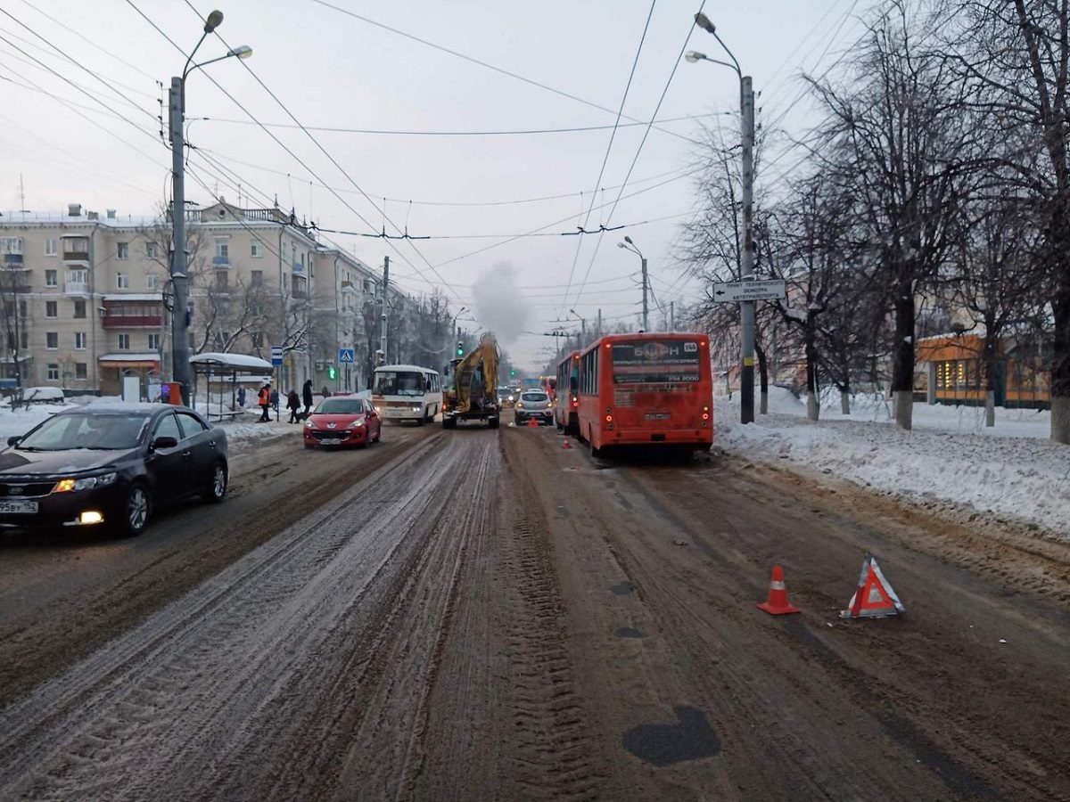 Две женщины пострадали в ДТП с автобусами на проспекте Октября в Нижнем Новгороде