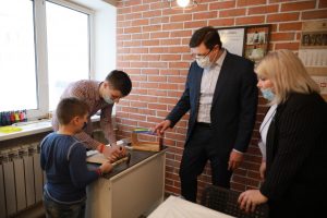 Глеб Никитин открыл центр наставничества для подростков «Хулиганодом»