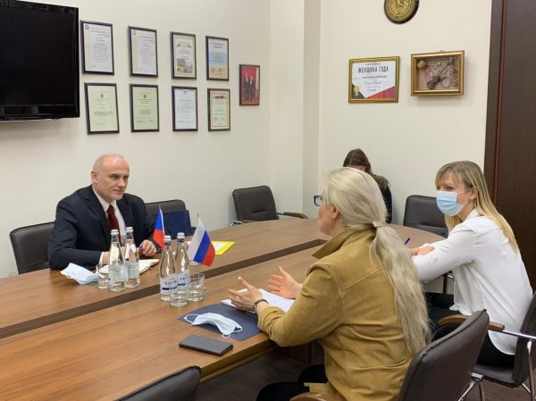 Ольга Гусева встретилась с&nbsp;представителем посольства Чехии в&nbsp;России Томашем Гартом
