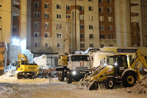В Нижнем Новгороде выясняют причины разрушения пристроя к дому на Мещерском бульваре: вспоминаем, что произошло в тот день