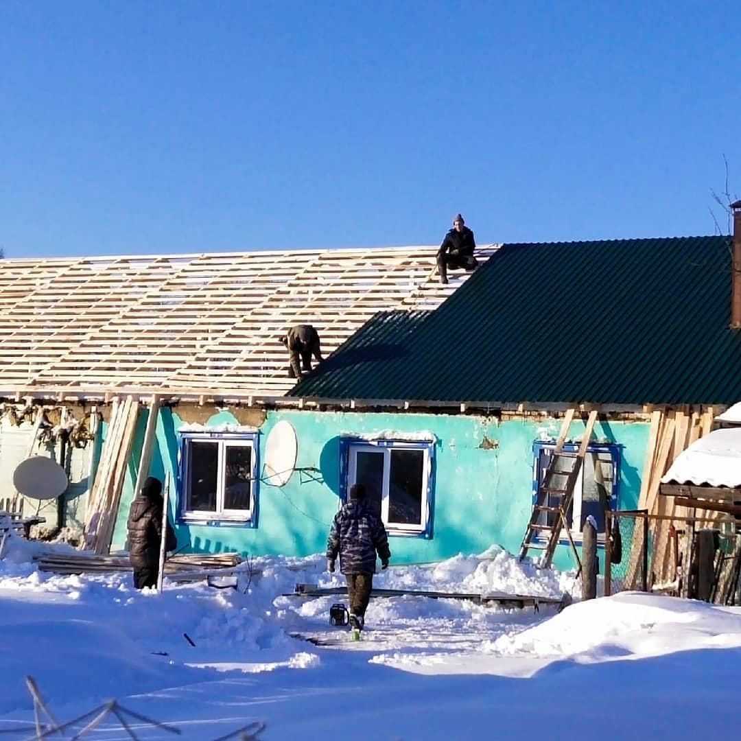 Восстановление дома для погорельцев пенсионеров в Краснобаковском районе Нижегородской  области 15 февраля 2021 года | Нижегородская правда