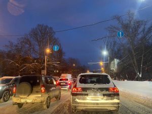 Восьмибалльные пробки образовались на дорогах Нижнего Новгорода