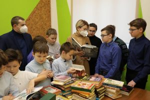 Первый замминистра культуры Наталья Суханова присоединилась к&nbsp;общероссийской акции «Дарите книги с&nbsp;любовью»