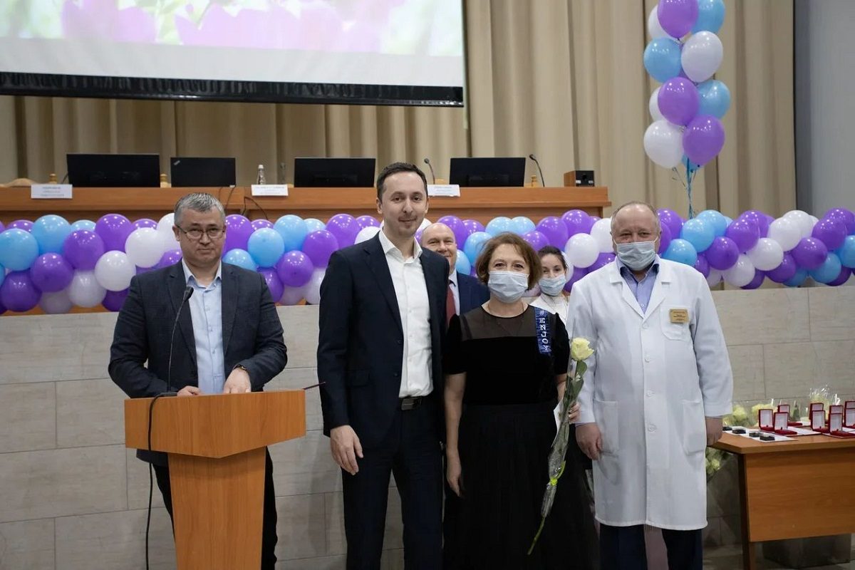 Женщинам-медикам вручены награды Минздрава РФ и губернатора Нижегородской области