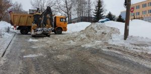 Работы в каждом районе: какие улицы Нижнего Новгорода избавят сегодня от снега и льда