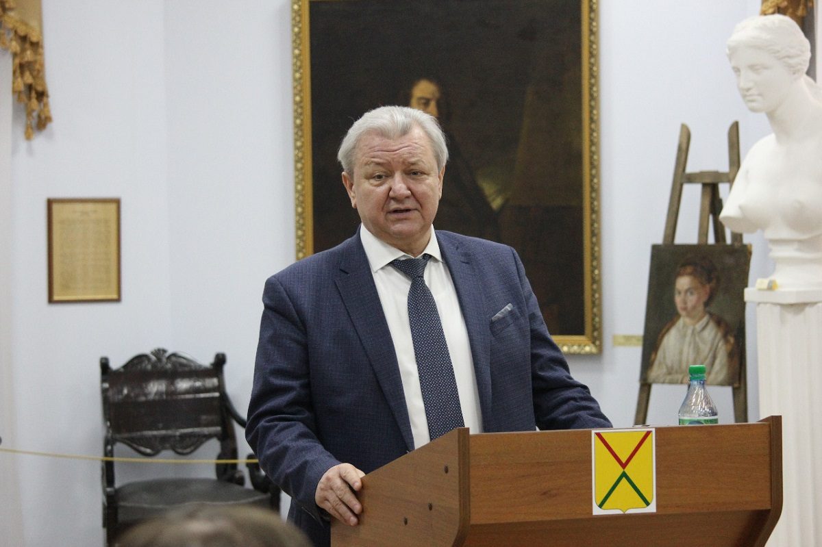 Дмитрий Краснов принял участие в презентации книг об Арзамасе