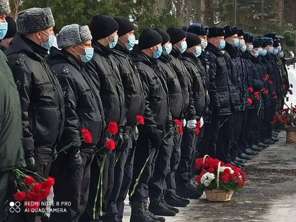 В Нижнем Новгороде почтили память бойцов СОБРа, погибших в Грозном 25 лет&nbsp;назад
