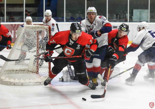 Хоккеисты нижегородской «Чайки» вышли вперёд в серии плей-офф