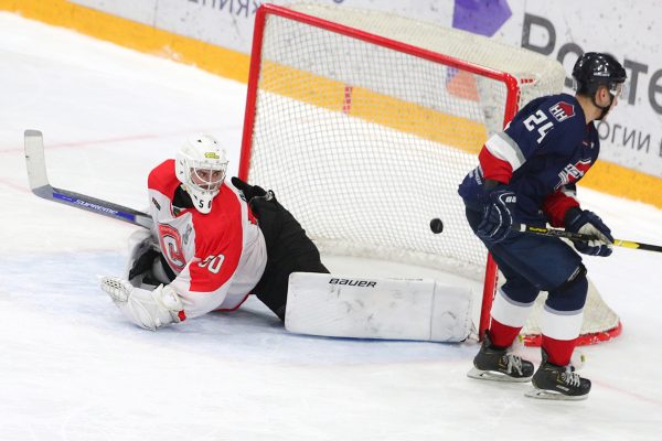 Хоккеисты нижегородской «Чайки» сравняли счёт в серии плей-офф