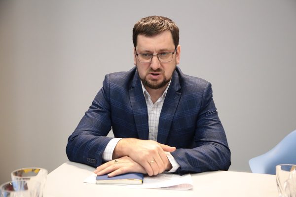 Директор управляющей компании «Управдом-Центр» Александр Борисов ответил на вопросы жителей Дзержинска