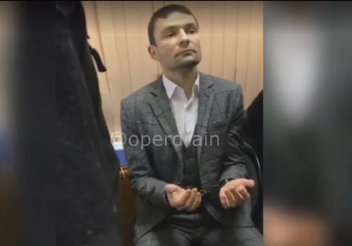 Появились кадры задержания экс-начальника управления минимущества Нижегородской области Эльдара Кутуева