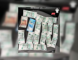 Представителя нижегородского предпринимателя задержали за взятку в 30 тысяч рублей