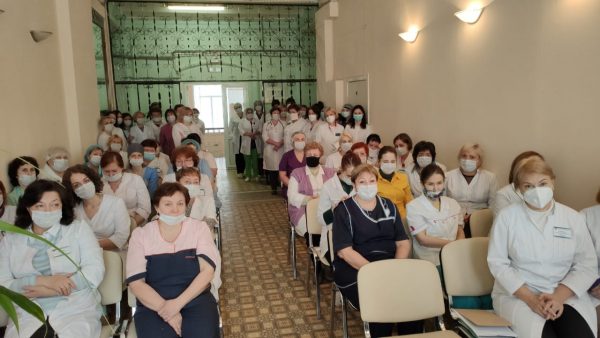 12 медработников Нижегородского областного неврологического госпиталя ветеранов войн получили награды