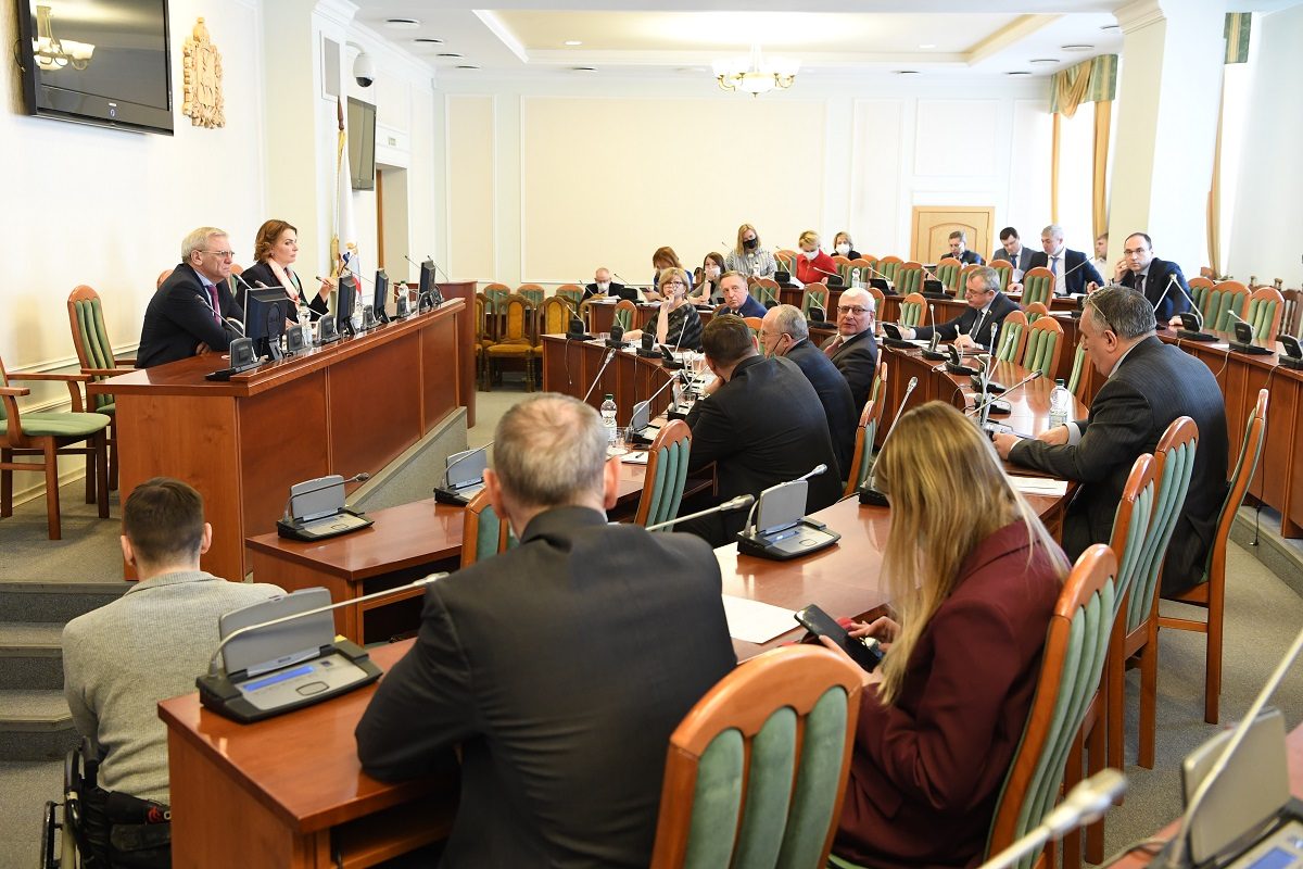 Нижегородские депутаты и общественники подготовили предложения в федеральный закон о занятости