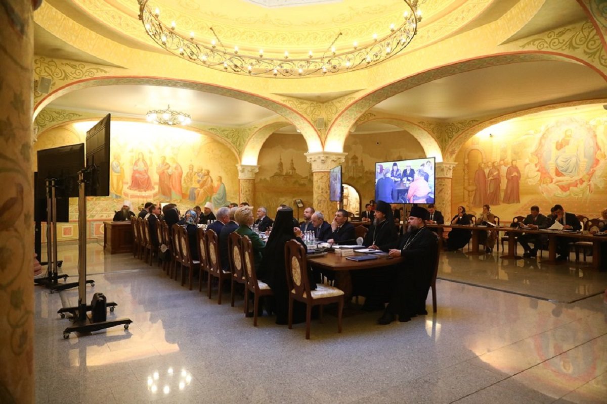 В Москве прошло заседание попечительского совета по возрождению Саровской и Дивеевской обителей