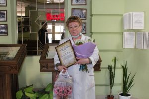 Сотрудницу аптеки наградили за помощь в поисках пропавшего подростка в Нижнем Новгороде