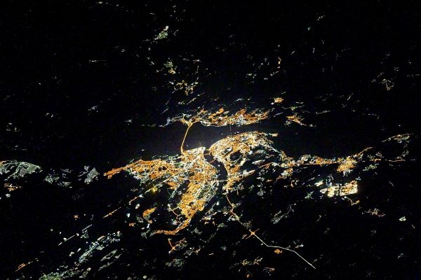 Космонавт с борта МКС сделал снимок ночного Нижнего Новгорода