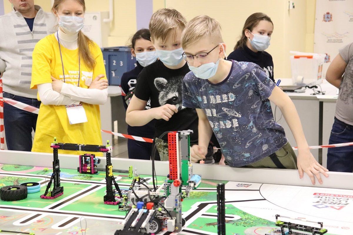 Шесть команд представят Нижегородскую область на самом масштабном робототехническом фестивале страны