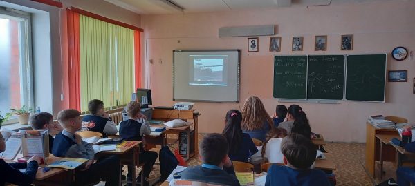 Быстрая связь и надежная защита: как цифровая среда меняет школьную жизнь в Нижегородской области