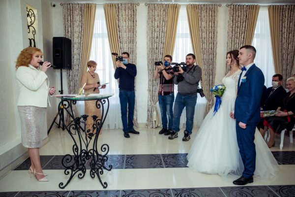 Восемь свадеб сыграли нижегородцы в первую неделю января