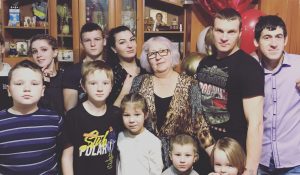 Активисты ОНФ помогли многодетной семье погорельцев из Краснобаковского района найти новое&nbsp;жилье