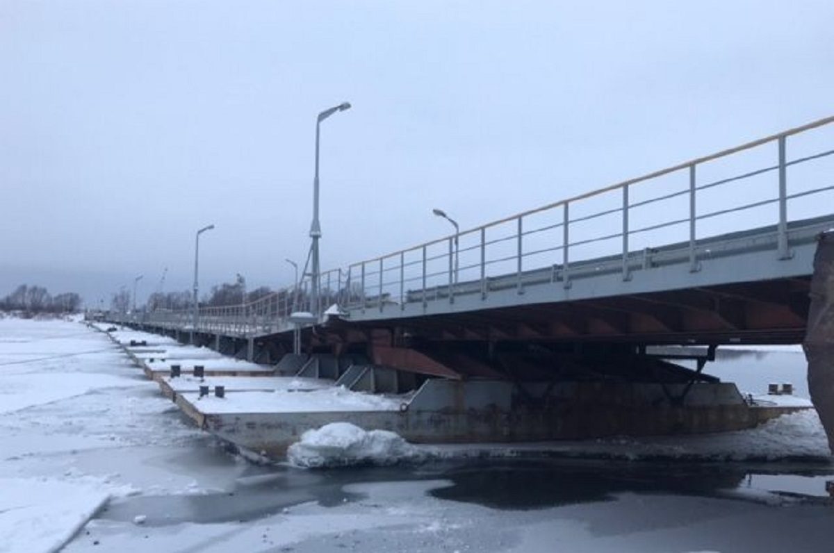 Наплавной мост демонтируют на время половодья в Павлове