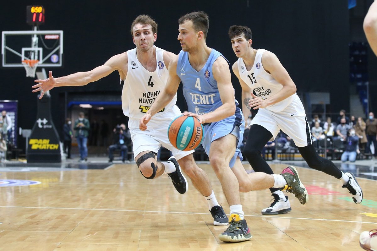 Баскетболисты «Нижнего Новгорода» проиграли питерскому «Зениту»