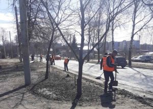 Генеральная уборка в Нижнем Новгороде: с городских улиц убирают снег и мусор