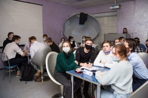 Нижегородские школьники в планетарии сыграли в «РосКвиз», посвященный Дню космонавтики