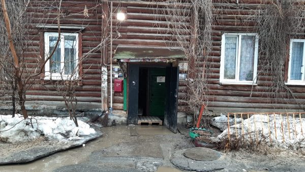 Жители многоквартирных домов запасаются резиновыми сапогами в Нижнем Новгороде