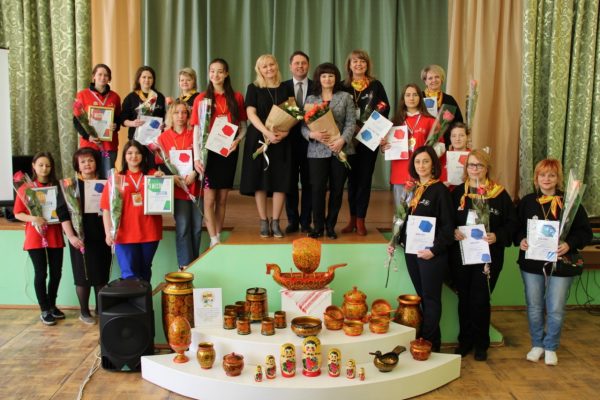 Нижегородцы признаны лучшими художниками росписи по&nbsp;дереву по&nbsp;версии WorldSkills