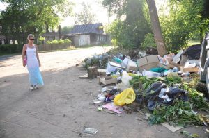 Отходной манёвр: разбираемся, должны ли дачники дважды платить за вывоз мусора