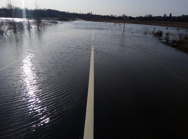В Нижегородской области затопило дорогу Павлово-Тумботино