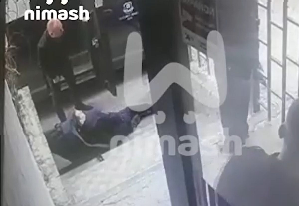 Появилось видео убийства работника транспортной компании в Автозаводском районе (18+)