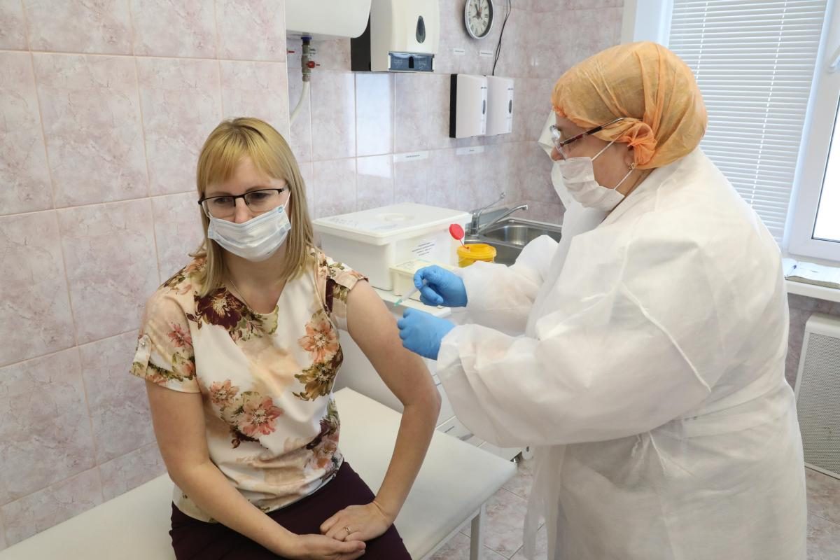 Вакцинацию от коронавируса в Нижегородской области прошли более 1,03 млн человек