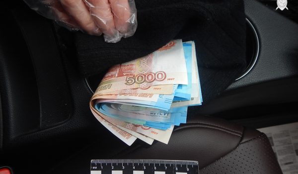 Житель Павловского района попался на даче взятки полицейскому
