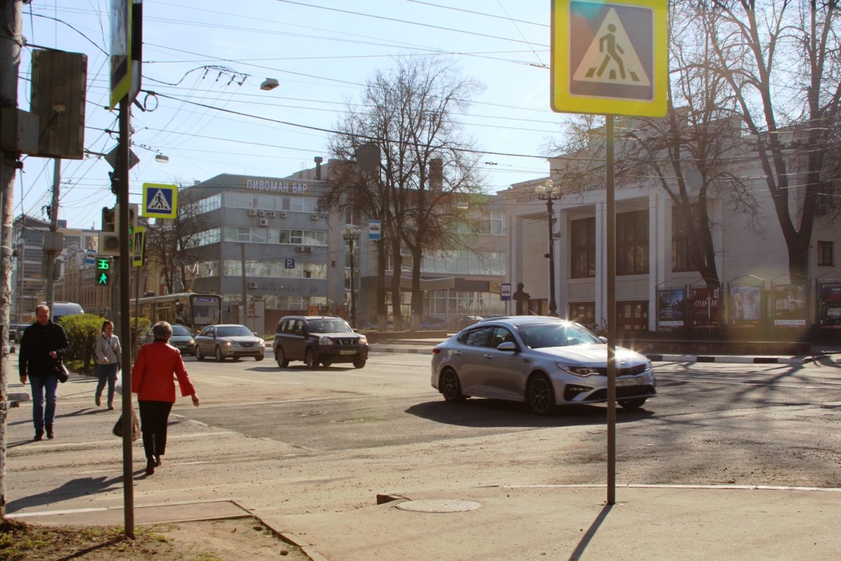 Перекресток улиц Белинского и Ванеева в Нижнем Новгороде открыли для транспорта