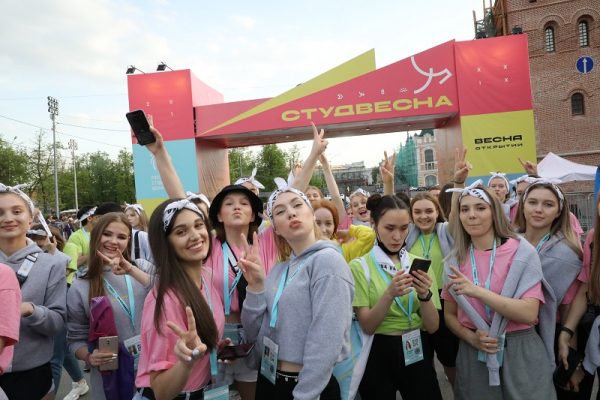 Студенты из разных регионов страны приехали на фестиваль в Нижний Новгород
