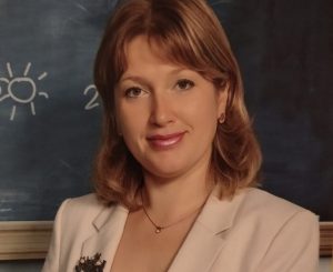 Учитель начальных классов школы № 154 стала лучшим классным руководителем года