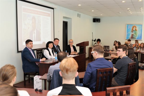 Городская Дума и НГЛУ им. Добролюбова создадут межвузовское дискуссионное пространство