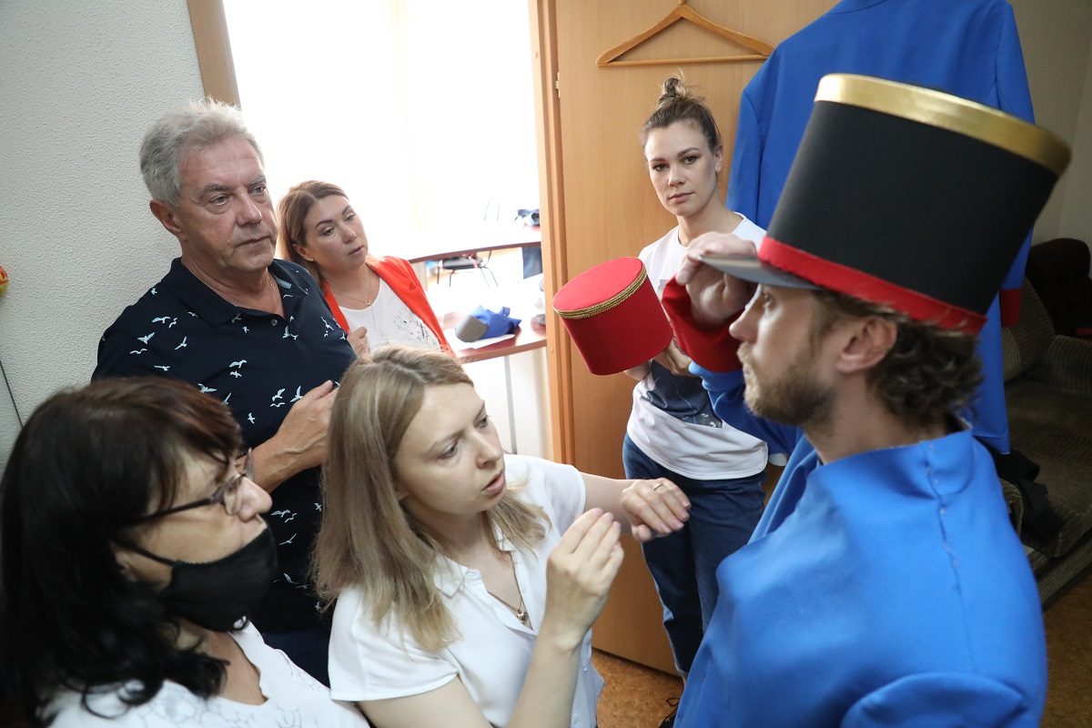 Новые костюмы сошьют для музыкантов Нижегородского губернского оркестра специально к 800-летию города
