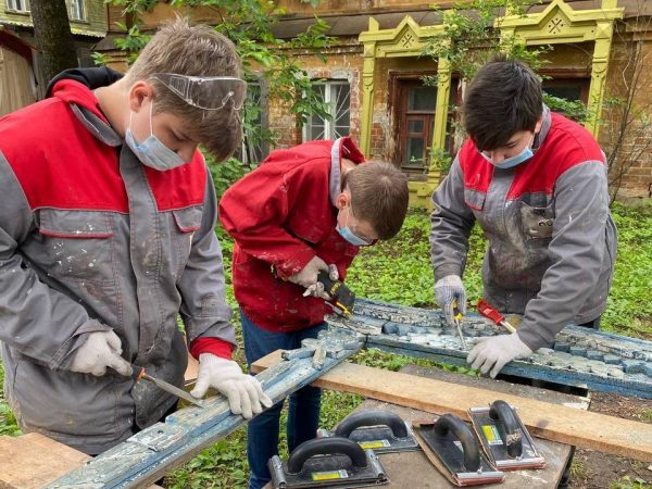 Нижегородские школьники помогают восстанавливать исторические дома