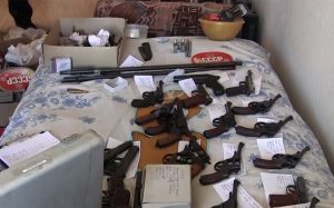 Нижегородец незаконно хранил оружие и боеприпасы в квартире