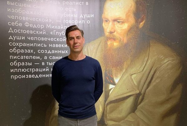 Правда или ложь: Дмитрия Дюжева уволили из&nbsp;МХТ?