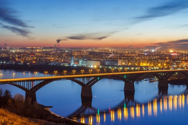 >На художественную подсветку двух мостов Нижнего Новгорода и Рождественской улицы будет направлено 264,5 млн рублей