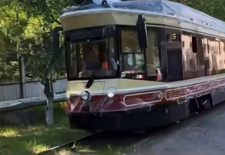 Первый ретро-трамвай вышел в тестовый рейс в Нижнем Новгороде