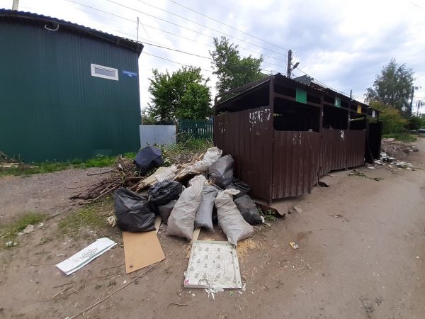 Нижегородцы жалуются на переполненные контейнеры: грозит ли жителям города мусорный коллапс